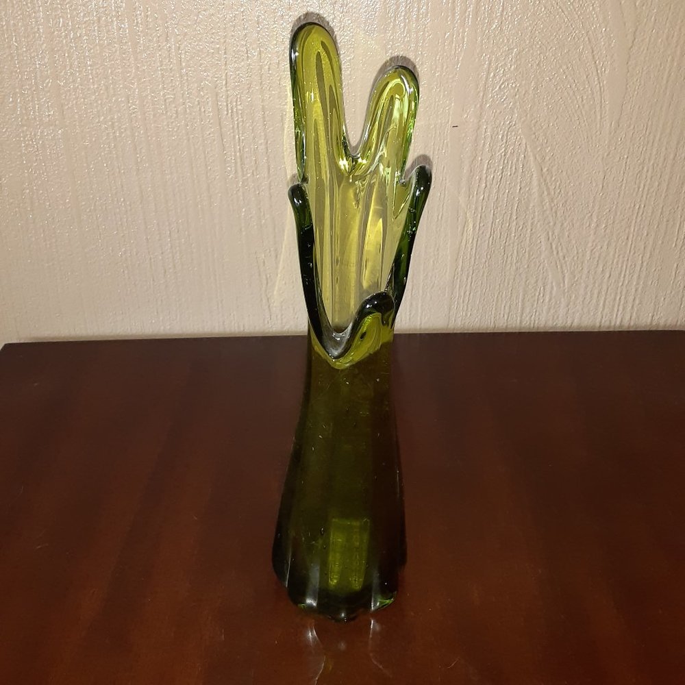 Avocado 5 Finger Stretch Swung Hand Blown Vase